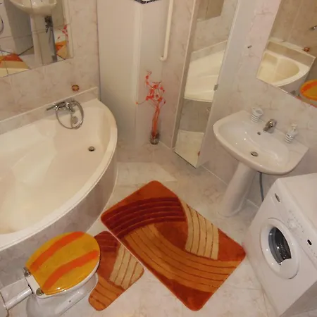 Apartman 펜션 *