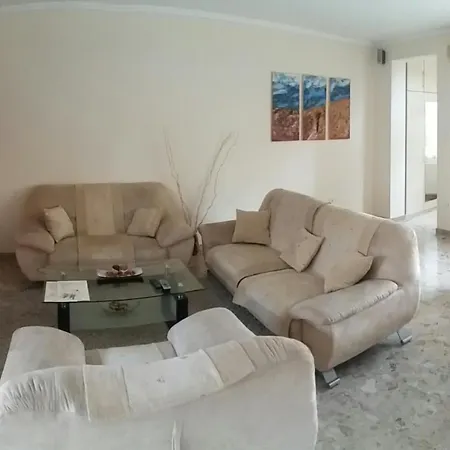 Apartman *